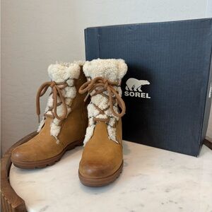 Sorel Camel Brown Shearling Wedge Boots